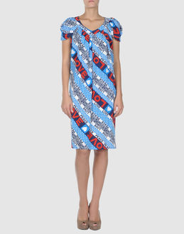 LOVE MOSCHINO - VESTITI - Vestiti corti - su YOOX.COM