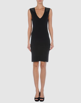 BEA YUK MUI - VESTITI - Vestiti corti - su YOOX.COM