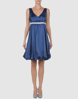 LADY BARBARA - VESTITI - Vestiti corti - su YOOX.COM