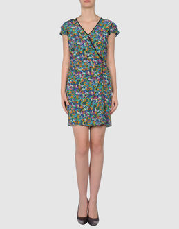 MARC JACOBS - VESTITI - Vestiti corti - su YOOX.COM