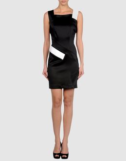 WHO*S WHO - VESTITI - Vestiti corti - su YOOX.COM