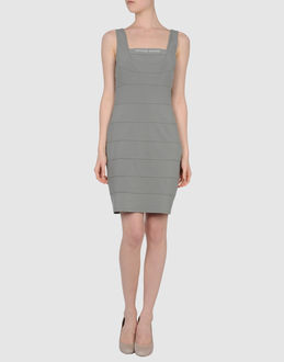 KATHLEEN MADDEN - VESTITI - Vestiti corti - su YOOX.COM