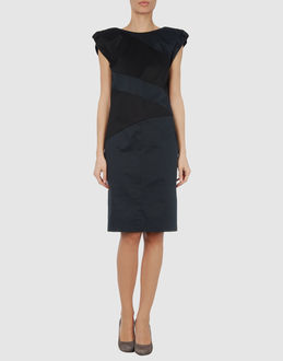 KARL LAGERFELD - VESTITI - Vestiti corti - su YOOX.COM
