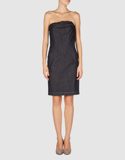 LOVE MOSCHINO - VESTITI - Vestiti corti - su YOOX.COM