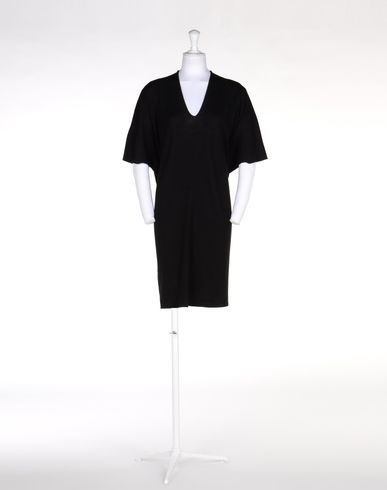 Short dress