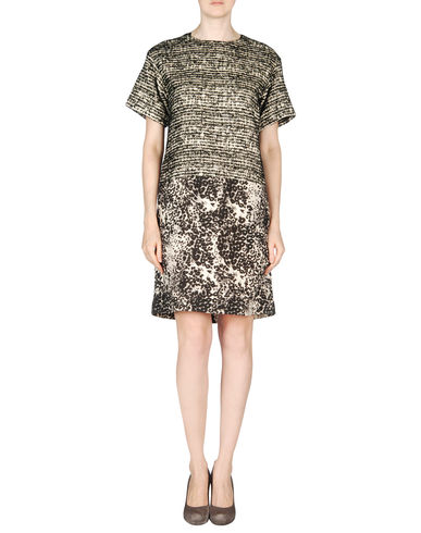 ZOOM N° 21 - Short dress