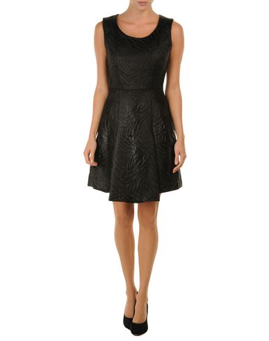 ZOOM VERSUS - Short dress
