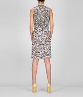 Bottega Veneta® Bedrucktes Seidenkleid mit Nieten und Trompe L'Oeil-Effekt Bottega Veneta® Bedrucktes Seidenkleid mit Nieten und Trompe L'Oeil-Effekt