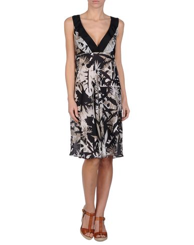 ZOOM FISICO-Cristina Ferrari - Cover-up
