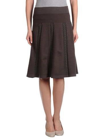 ZOOM D.EXTERIOR - Knee length skirt