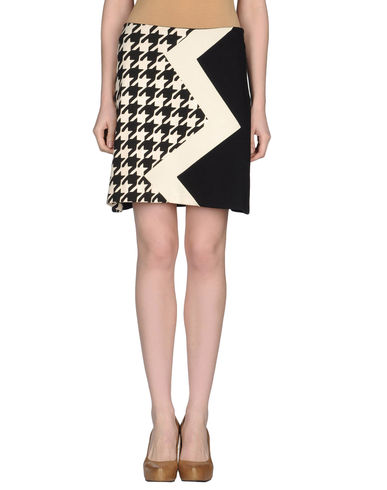 ZOOM 1 ONE - Knee length skirt
