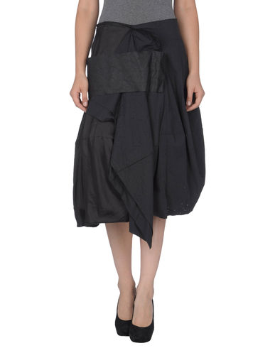 ZOOM RUNDHOLZ - 3/4 length skirt