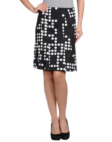 ZOOM AKRIS PUNTO - Knee length skirt