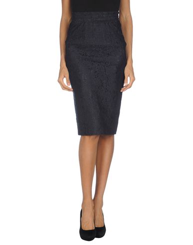 ZOOM N° 21 - Knee length skirt