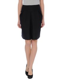 MUS - Knee length skirt