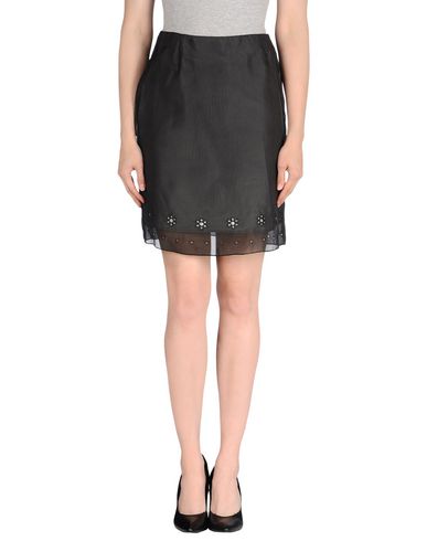 ZOOM OPENING CEREMONY - Knee length skirt