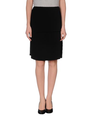 ZOOM OPENING CEREMONY - Knee length skirt