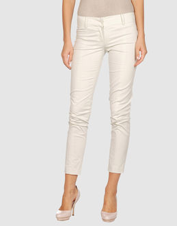 Patrizia Pepe 3/4-length Shorts - Item 36205542