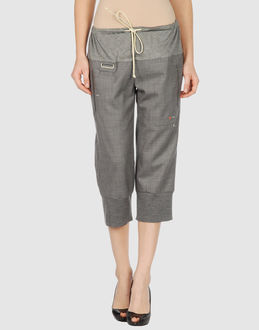 Undercover 3/4-length Shorts - Item 36211403