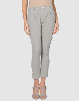 Seal Kay Independent 3/4-length Shorts - Item 36226082