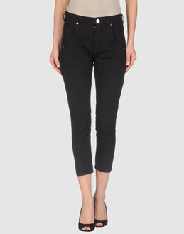 LORNA BOSE' - HOSEN - Caprihosen - bei YOOX.COM