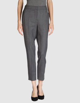 Laura Lindor 3/4-length Shorts - Item 36250619
