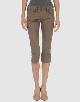 Murphy & Nye 3/4-length Shorts - Item 36254205