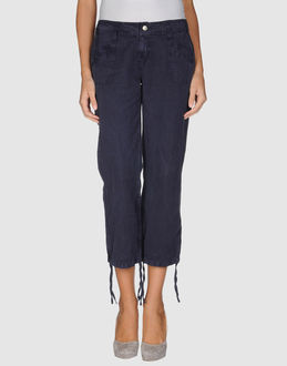 prezzi e offerte PINKO SUNDAY MORNING PANTALONI Pantaloni capri su YOOX.COM su prezzi in promozione