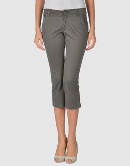 CALVIN KLEIN JEANS - HOSEN - Caprihosen - bei YOOX.COM