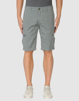 CAMOUFLAGE AR AND J. - PANTALONI - Bermuda - su YOOX.COM