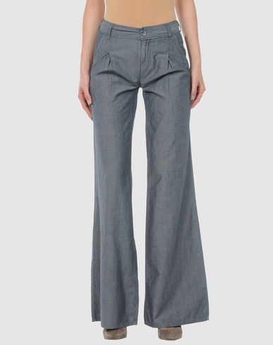 ZOOM CALVIN KLEIN JEANS - Casual pants