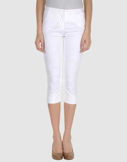 Blumarine - Pantalons - Pantalons corsaires