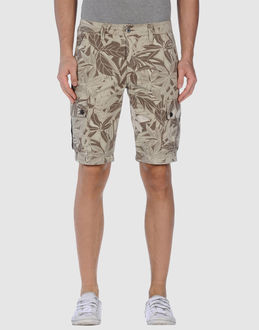 Bermudas - CAMOUFLAGE AR AND J. - BEI YOOX.COM