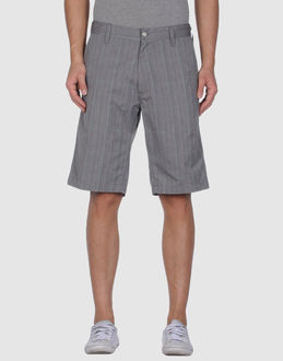 CARHARTT - PANTALONI - Bermuda - su YOOX.COM