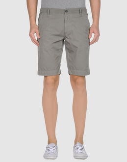 PERFECTION - PANTALONI - Bermuda - su YOOX.COM