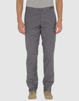 PT01          - PANTALONI - Pantaloni classici - su YOOX.COM