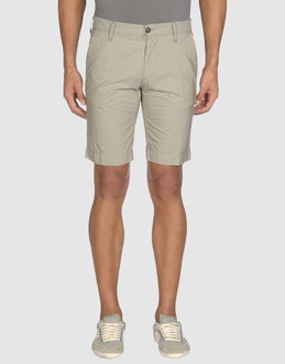 PERFECTION - PANTALONI - Bermuda - su YOOX.COM