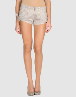 prezzi e offerte PINKO SUNDAY MORNING PANTALONI Shorts su YOOX.COM su prezzi in promozione