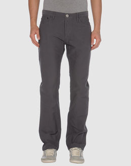 BURBERRY BRIT - PANTALONI - Pantaloni - su YOOX.COM