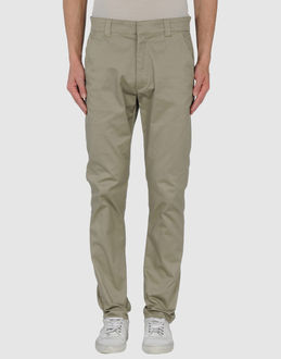 WESC - PANTALONI - Pantaloni - su YOOX.COM