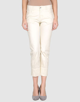 Love Moschino - Pantalons - Pantalons corsaires