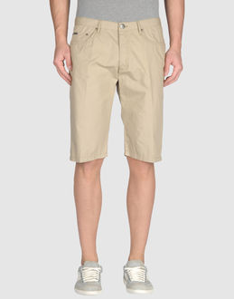 GUESS BY MARCIANO - PANTALONI - Bermuda - su YOOX.COM