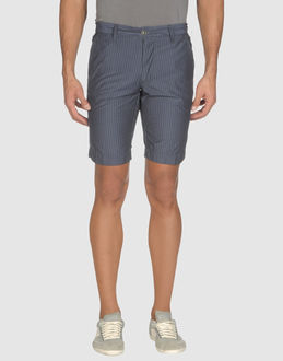 PERFECTION - PANTALONI - Bermuda - su YOOX.COM