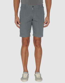 PERFECTION - PANTALONI - Bermuda - su YOOX.COM