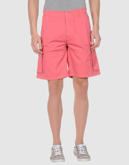 GB8 - PANTALONI - Bermuda - su YOOX.COM