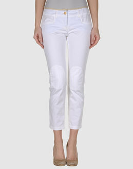 FEMME BY MICHELE ROSSI - HOSEN - Caprihosen - bei YOOX.COM