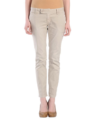 ZOOM TWO WOMEN IN THE WORLD - Denim pants