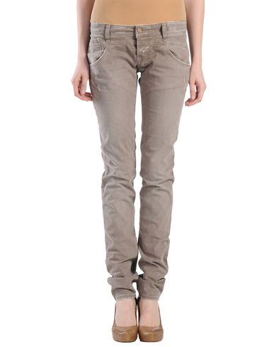 ZOOM TWO WOMEN IN THE WORLD - Denim pants