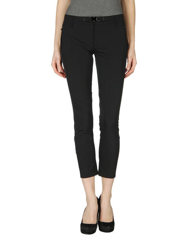 ZOOM PRADA - 3/4-length short