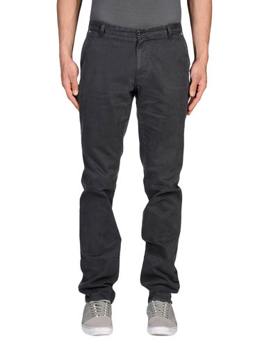 ZOOM FRED PERRY - Casual pants